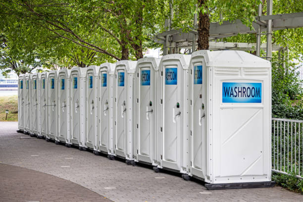 Best Emergency porta potty rental  in Fairmount, IN